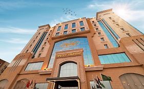 Helat Hotel